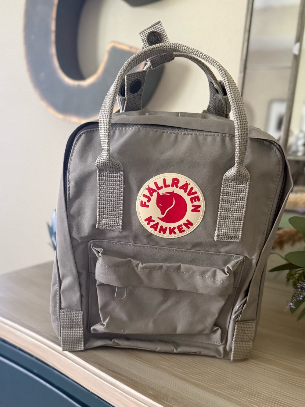 Kånken Mini Backpack - grey NWOT